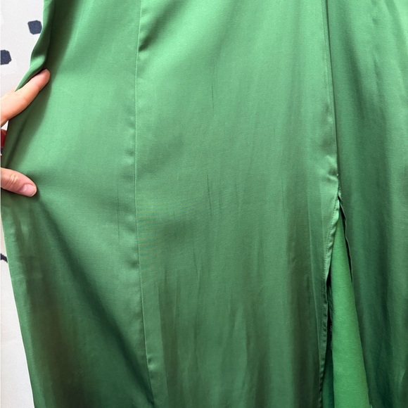 Abercrombie & Fitch Green Camille Midi Dress (Petite) - Picture 8 of 9